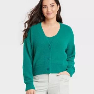 NWOT A new day fuzzy soft cardigan